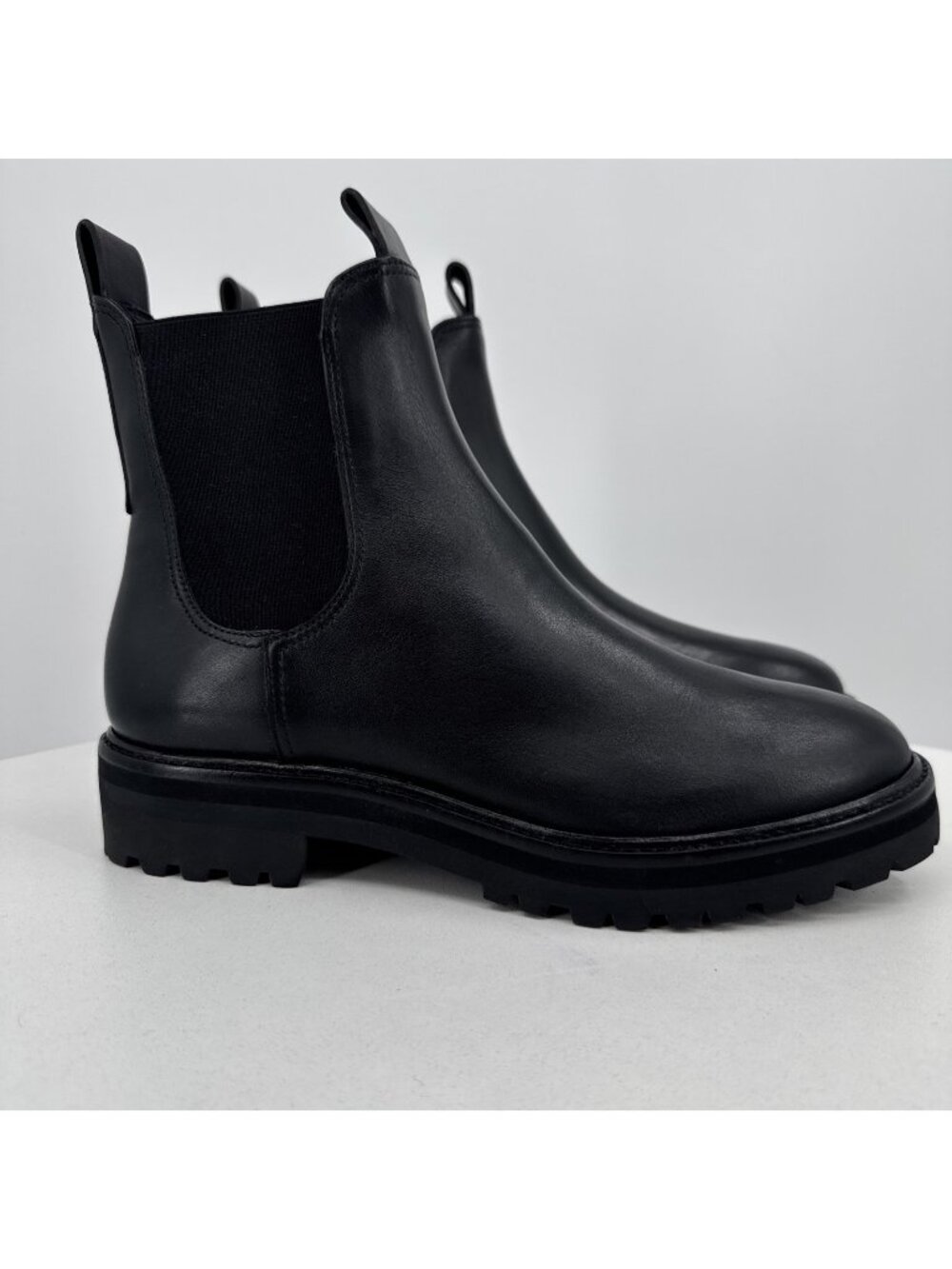 Everlane The Lug Chelsea Boot in Black sz 9 Women's Leather Ankle Chunky Sole